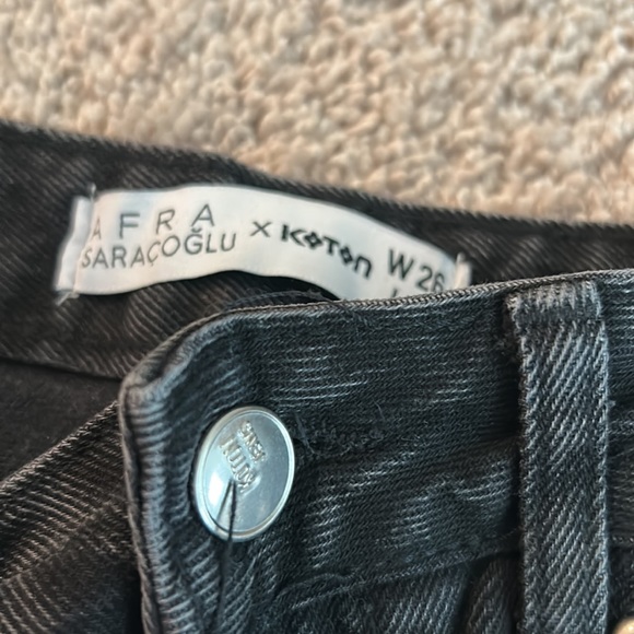 Gray jeans - Picture 2 of 2